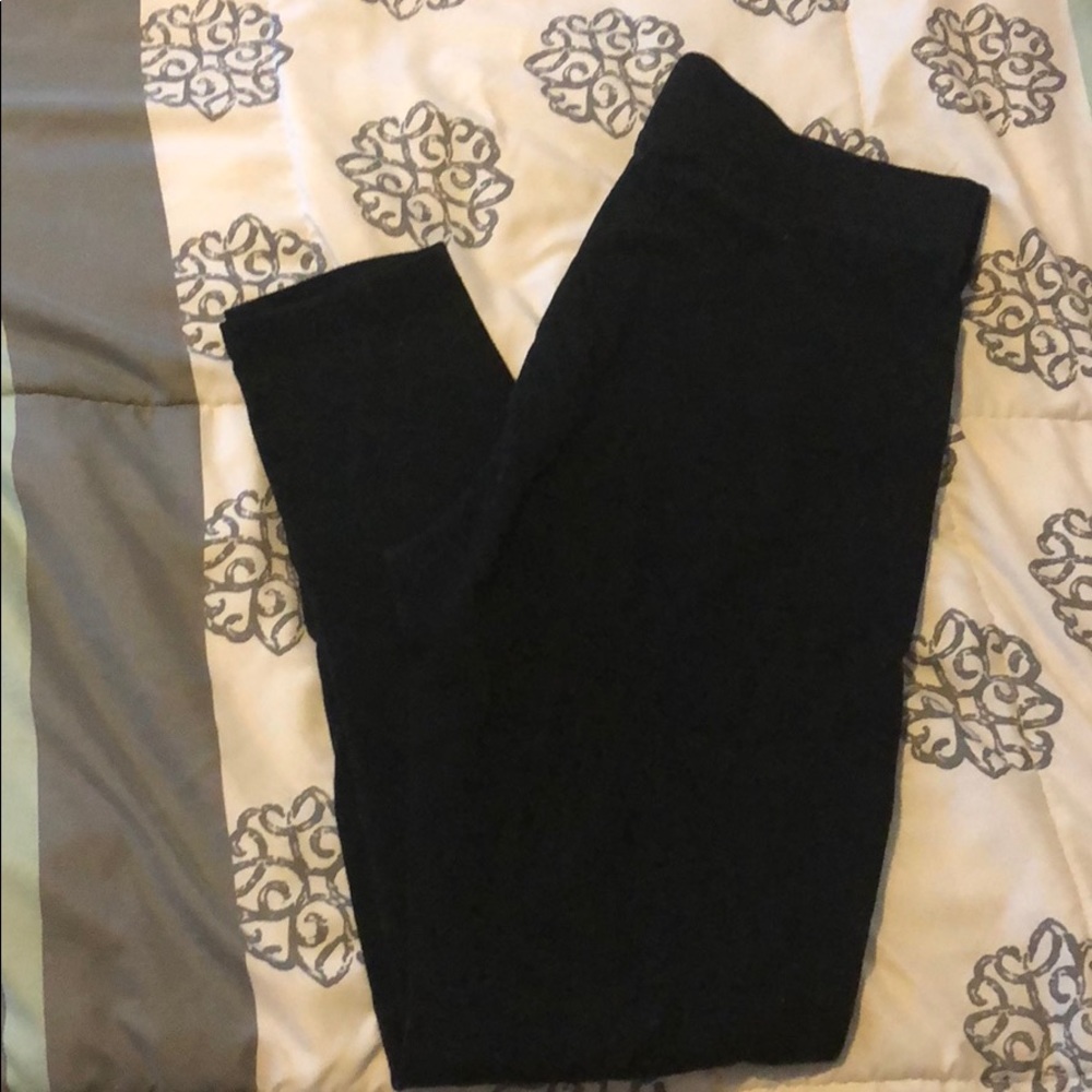 Forever 21 black leggings